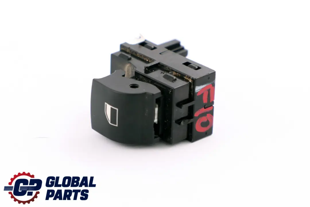Interruttore Pulsante Alzacristalli Nero per BMW F10 F11 F12 F13 con numero di parte 9163527 BMW F10 F11 F12 F13 Interruttore Pulsante Alzacristalli Nero - SKU 9163527-1 - Numero di parte 9163527