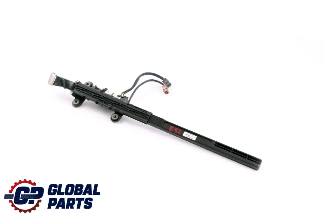 Cinturón Seguridad Handover Brazo Extender Cinturón Delantero Izquierdo para BMW E92 con número de pieza 9165377 BMW E92 Cinturón Seguridad Handover Brazo Extender Cinturón Delantero Izquierdo - SKU 9165377 - Número de pieza 9165377