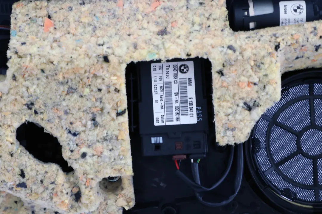 Seitenverkleidung hinten rechts Anthrazit für BMW 3 er E92 Coupe 1 mit Teilenummer 9165914 BMW 3 er E92 Coupe 1 Seitenverkleidung hinten rechts Anthrazit - SKU 9165914-1 - Teilenummer 9165914