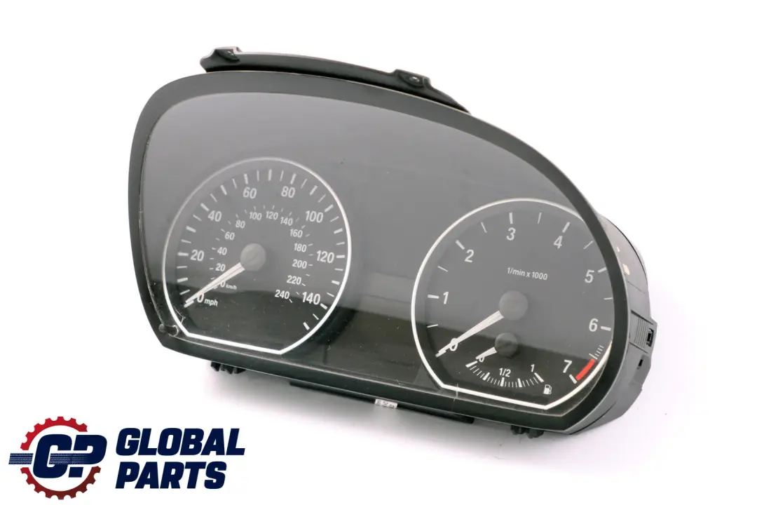 Instrument Cluster Speedo Clocks Manual to BMW 1 Series E81 E82 E87 Petrol with Part number 9166814 BMW 1 Series E81 E82 E87 Petrol Instrument Cluster Speedo Clocks Manual - SKU RHD-9166814-1 - Part number 9166814