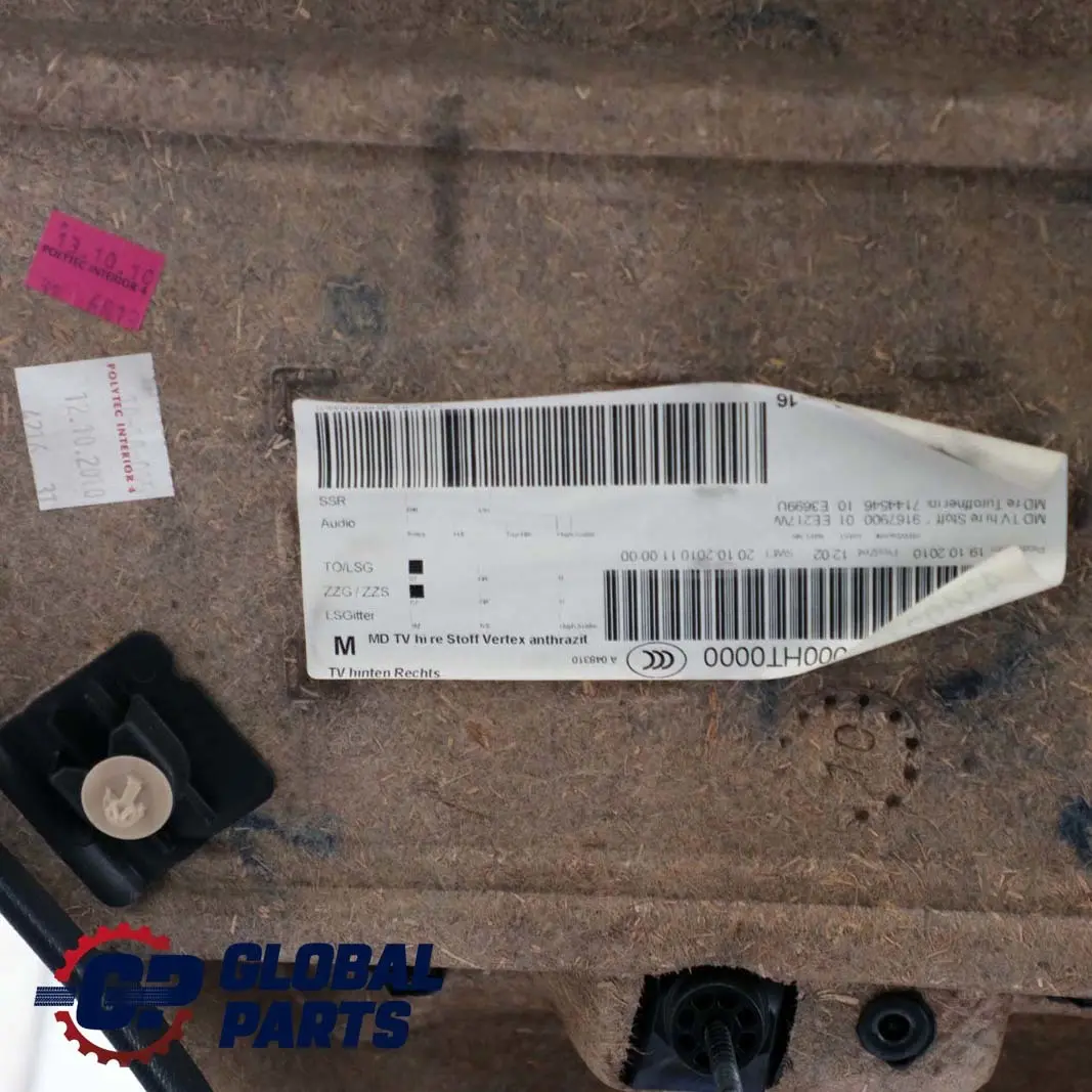 Pannello Porta Posteriore Destra Tessuto Vertex Antracite per BMW E90 LCI con numero di parte 9167900 BMW E90 LCI Pannello Porta Posteriore Destra Tessuto Vertex Antracite - SKU 9167900-3 - Numero di parte 9167900