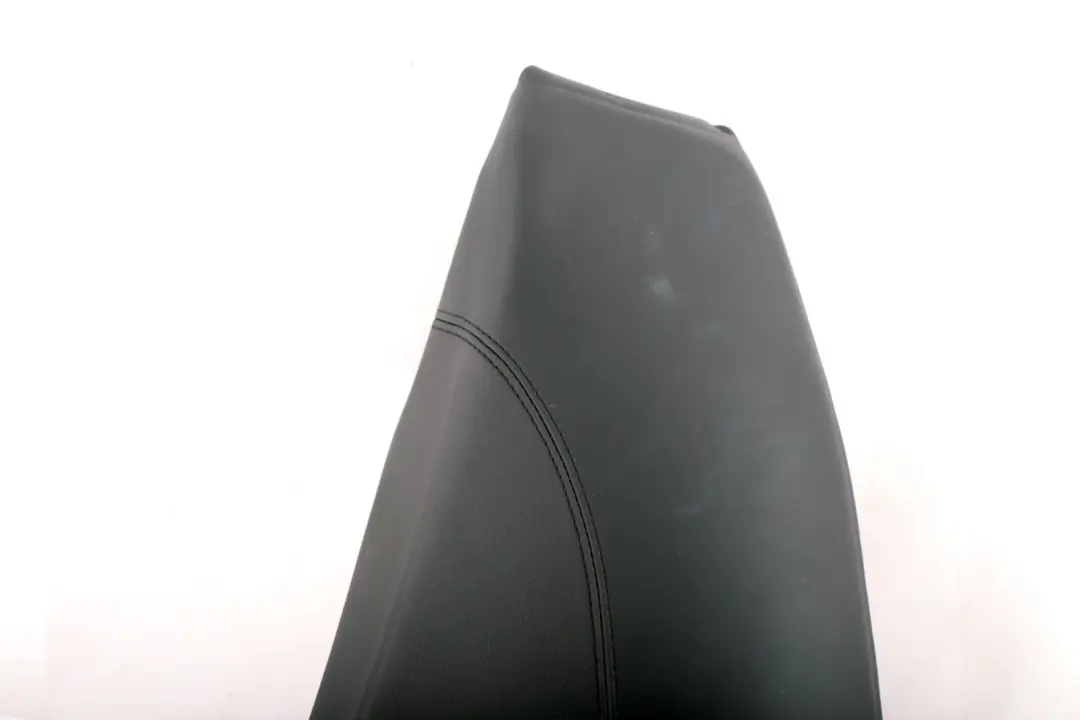 Asiento Trasero Izquierdo Lateral Negro para BMW E87N LCI con número de pieza 7118681 BMW E87N LCI Asiento Trasero Izquierdo Lateral Negro - SKU 9170813 - Número de pieza 7118681