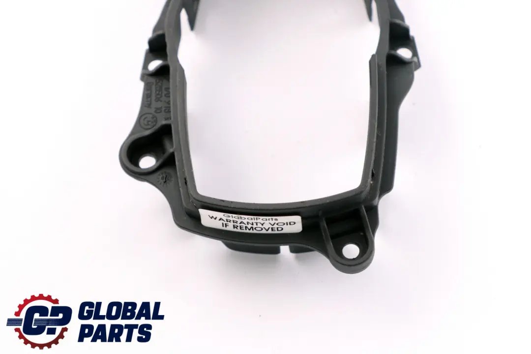 Copertura supporto controller iDrive per BMW E90 LCI E91 E92 E93 LCI con numero di parte 9170918 BMW E90 LCI E91 E92 E93 LCI Copertura supporto controller iDrive - SKU 9170918 - Numero di parte 9170918