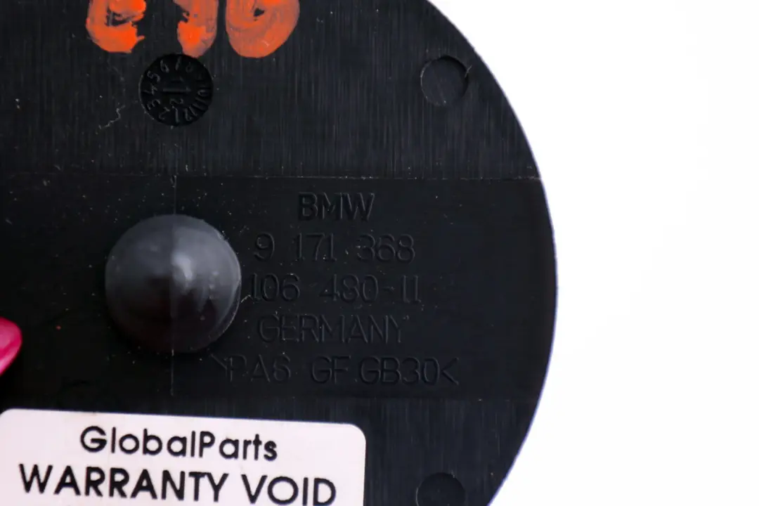 Touch Mats Velcro Screw Thread Plug Clips to BMW E60 E87 X3 E83 E90 with Part number 9171368 BMW E60 E87 X3 E83 E90 Touch Mats Velcro Screw Thread Plug Clips - SKU 9171368 - Part number 9171368