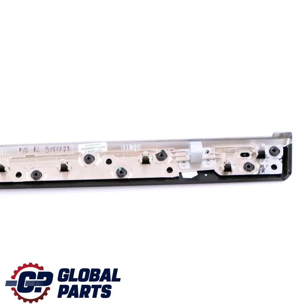 Lewa Listwa Drzwi Lewy Tył do BMW F10 F11 o numerze 9171779 BMW F10 F11 Lewa Listwa Drzwi Lewy Tył - SKU 9171779 - Numer Części 9171779
