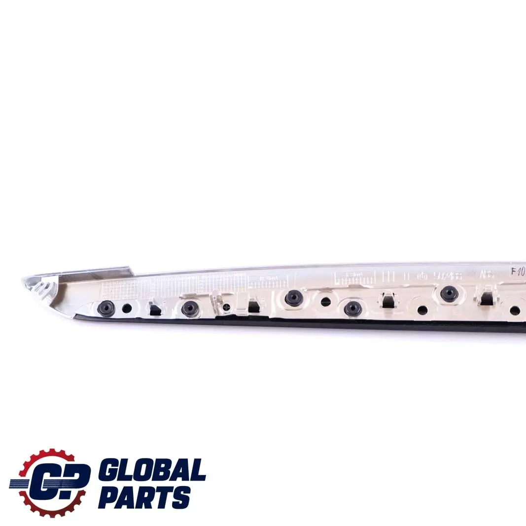 Lewa Listwa Drzwi Lewy Tył do BMW F10 F11 o numerze 9171779 BMW F10 F11 Lewa Listwa Drzwi Lewy Tył - SKU 9171779 - Numer Części 9171779