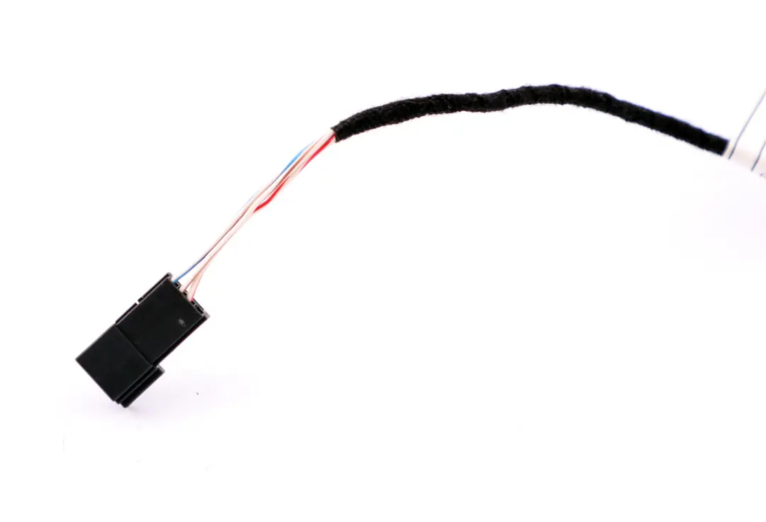 Wiring Loom AUX 375MM to BMW E90 E90N E91 E92 E93 LCI with Part number 6940237 BMW E90 E90N E91 E92 E93 LCI Wiring Loom AUX 375MM - SKU 9172021 - Part number 6940237