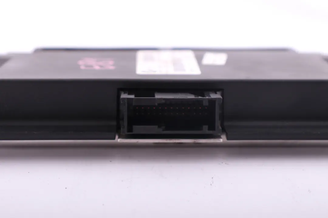 Footwell Light Module LOW PL2 FRM II 6135 to BMW E81 with Part number 9175649 BMW E81 Footwell Light Module LOW PL2 FRM II 6135 - SKU 9175649 - Part number 9175649