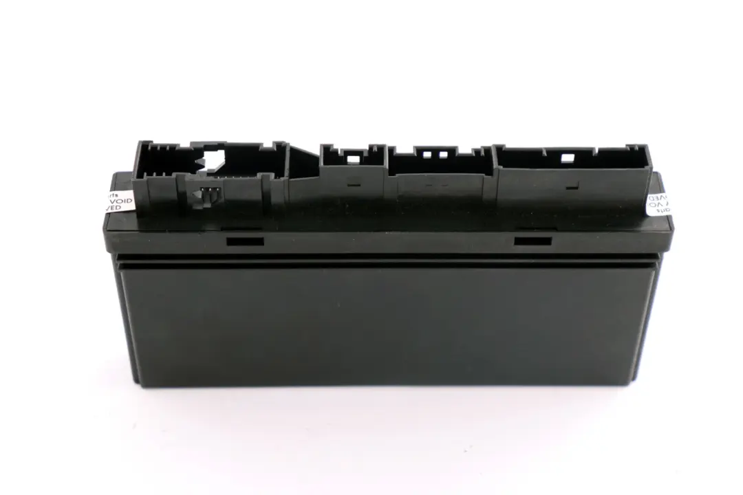 KBM Basis Body Control Module ECU Unidad De control para BMW E60 E63 E64 con número de pieza 9176069 BMW E60 E63 E64 KBM Basis Body Control Module ECU Unidad De control - SKU 9176069 - Número de pieza 9176069