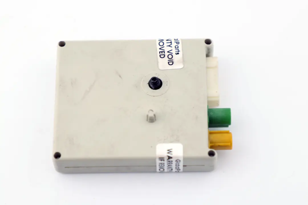 Radio Aerial Antenna Amplifier FM to Mini Cooper R57 R58 R59 with Part number 9176194 Mini Cooper R57 R58 R59 Radio Aerial Antenna Amplifier FM - SKU 9176194 - Part number 9176194