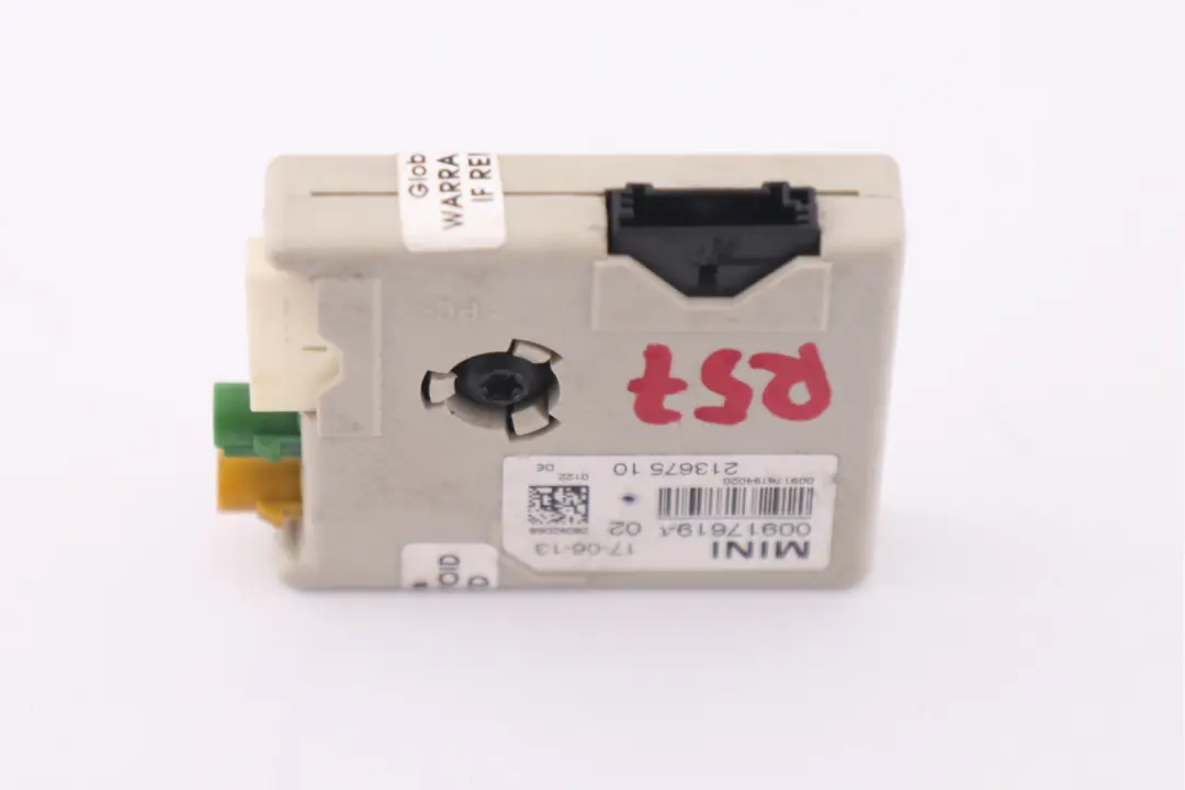 Radio Aerial Antenna Amplifier FM to Mini Cooper R57 R58 R59 with Part number 9176194 Mini Cooper R57 R58 R59 Radio Aerial Antenna Amplifier FM - SKU 9176194 - Part number 9176194