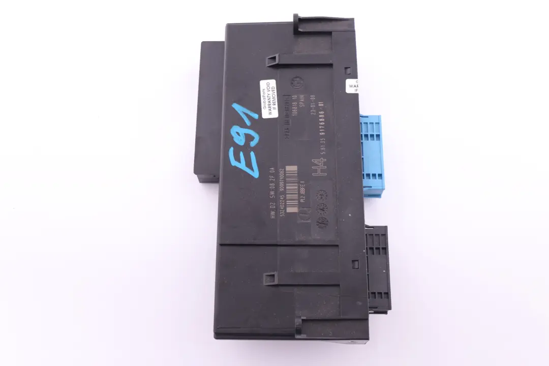 ECU Body Control Module H4 Electronic Box 6135 to BMW 3 Series E91 with Part number 9176886 BMW 3 Series E91 ECU Body Control Module H4 Electronic Box 6135 - SKU 9176886 - Part number 9176886