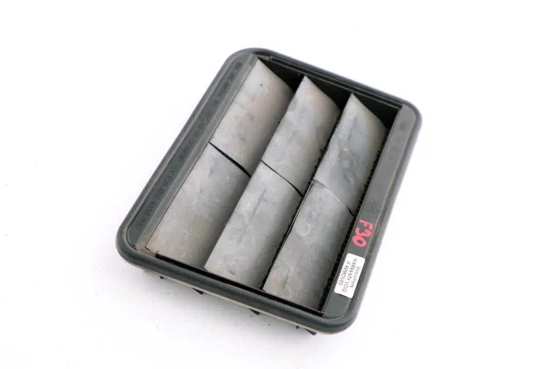 BMW 3 4 Serie F30 F31 F80 M3 F82 M4. Vent Arriere 6422 - SKU 9176945 - Numéro de pièce 9176945