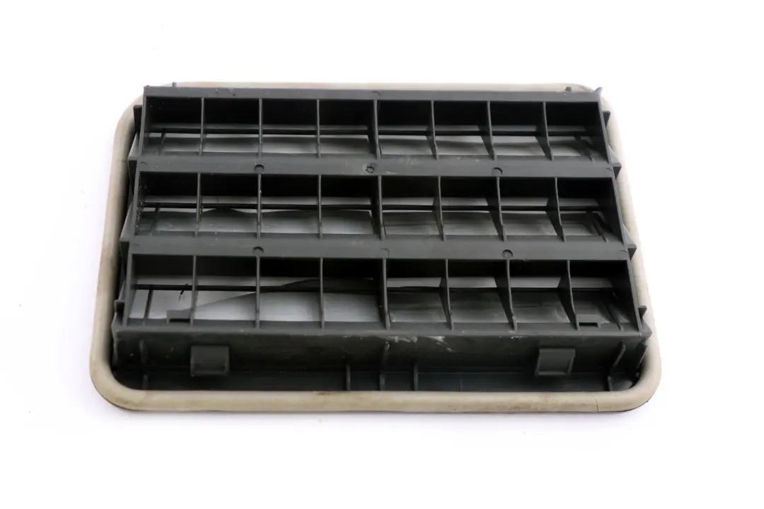 Ventilation Boot Vent Cassette Filter to BMW 3 4 Series F30 F31 F80 M3 F82 M4 Rear with Part number 9176945 BMW 3 4 Series F30 F31 F80 M3 F82 M4 Rear Ventilation Boot Vent Cassette Filter - SKU 9176945 - Part number 9176945