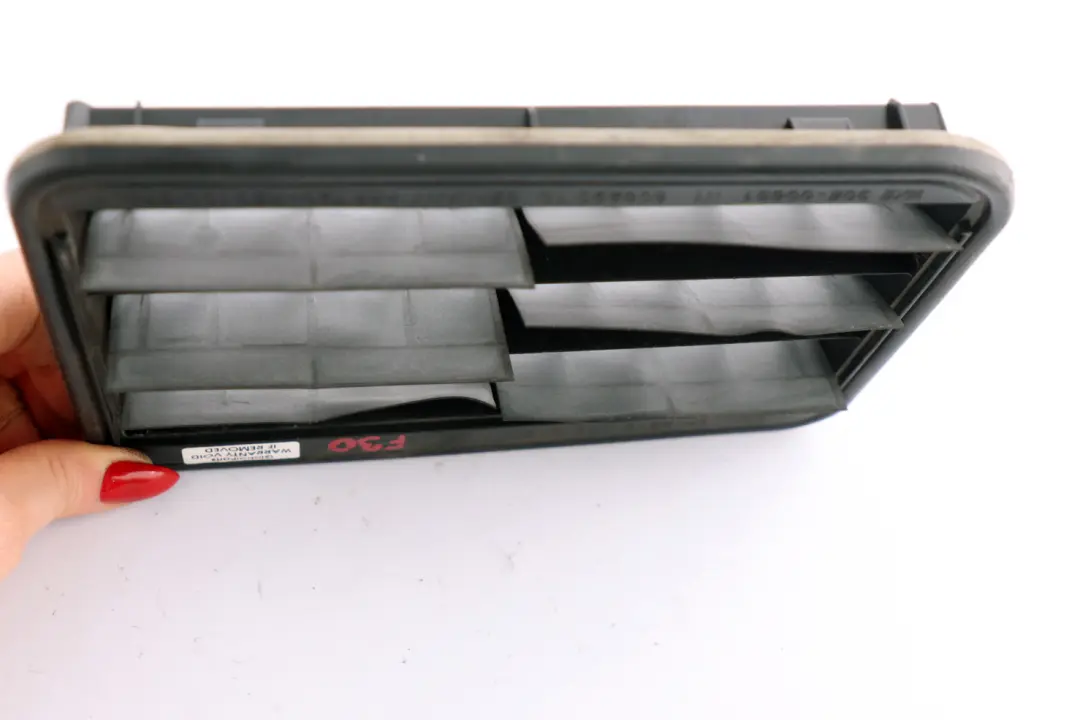 BMW 3 4 Reihe F30 F31 F80 M3 F82 M4 Heckentlüftung 6422 - SKU 9176945 - Teilenummer 9176945