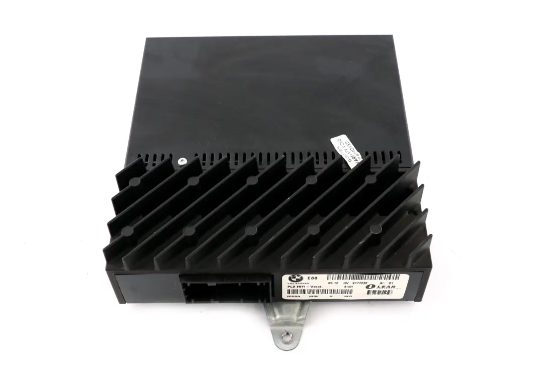 Wzmacniacz System Głośników Hi-Fi do BMW E88 o numerze 9177232 BMW E88 Wzmacniacz System Głośników Hi-Fi - SKU 9177232 - Numer Części 9177232