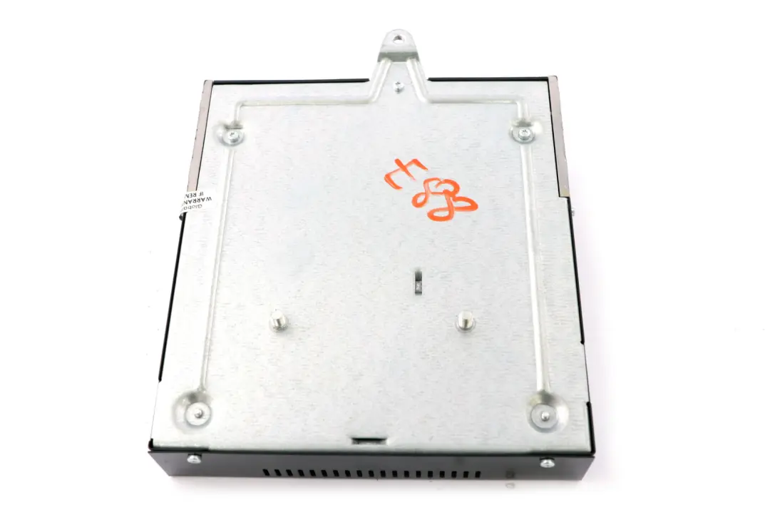 Amplificatore Hifi Sistema di altoparlanti per BMW E88 con numero di parte 9177232 BMW E88 Amplificatore Hifi Sistema di altoparlanti - SKU 9177232 - Numero di parte 9177232