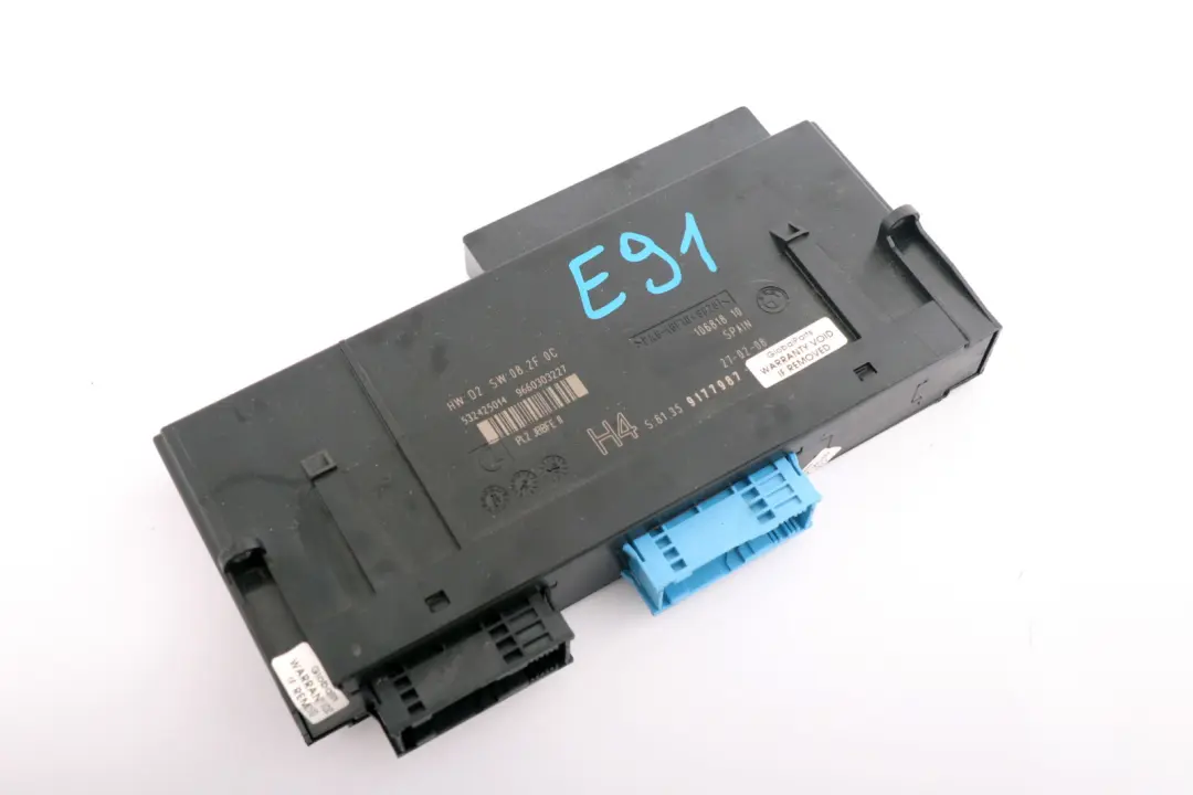 ECU Body Control Module H4 Electronic Box 6135 to BMW E91 with Part number 9177987 BMW E91 ECU Body Control Module H4 Electronic Box 6135 - SKU 9177987 - Part number 9177987