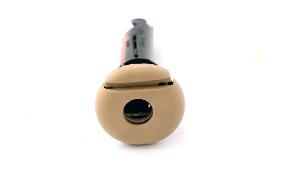 Guide Headrest Front Seat Savannabeige to BMW 3 Series E90 E91 LCI with Part number 9180800 BMW 3 Series E90 E91 LCI Guide Headrest Front Seat Savannabeige - SKU 9180800 - Part number 9180800