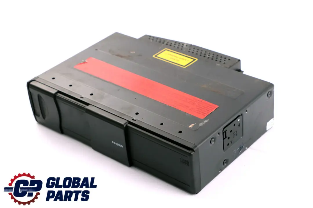 Changeur CD 6 disques avec magasin pour BMW E81 E87 E90 E91 E92 à propos du numéro de pièce 9181326 BMW E81 E87 E90 E91 E92 Changeur CD 6 disques avec magasin - SKU 9181326-1 - Numéro de pièce 9181326