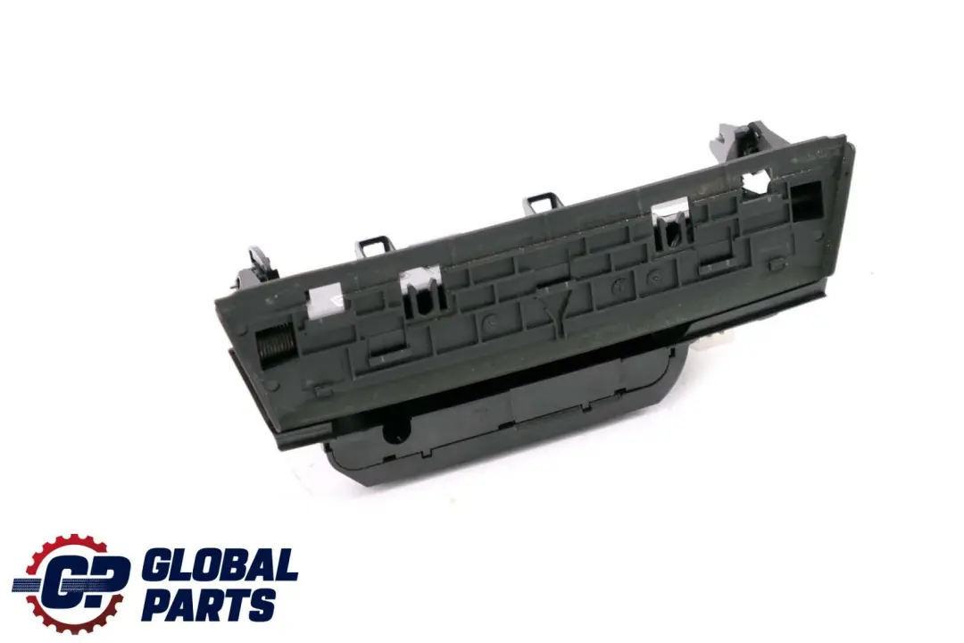 Cenicero Consola Central Cenicero Bandeja Almacenamiento para BMW F01 F02 F03 con número de pieza 9182502 BMW F01 F02 F03 Cenicero Consola Central Cenicero Bandeja Almacenamiento - SKU 9182502 - Número de pieza 9182502