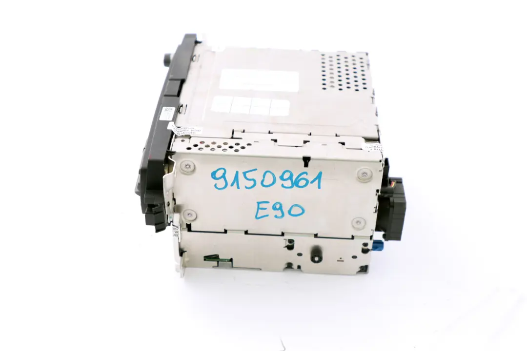 Radio Nawigacja CCC CD do BMW E90 E91 E92 o numerze 9185536 BMW E90 E91 E92 Radio Nawigacja CCC CD - SKU 9185536 - Numer Części 9185536