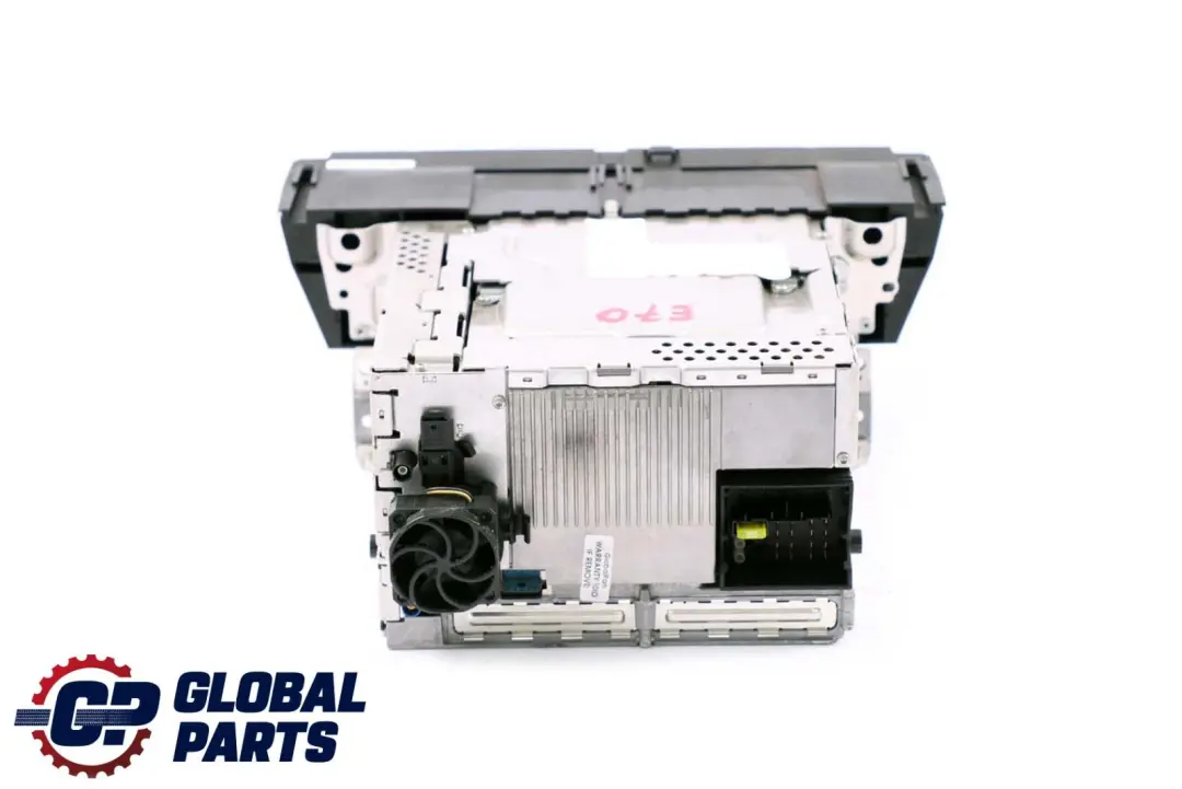 CCC Radio CD Player Navigation to BMW X5 E70 with Part number 9185542 BMW X5 E70 CCC Radio CD Player Navigation - SKU 9185542 - Part number 9185542