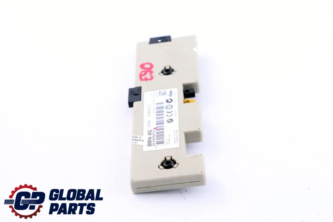 Antenna Amplifier Diversity to BMW E82 E90 E92 LCI with Part number 9187647 BMW E82 E90 E92 LCI Antenna Amplifier Diversity - SKU 9187647 - Part number 9187647