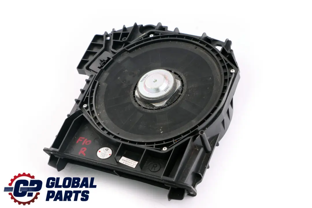 Destra Centrale Bassi Sistema Stereo per BMW F10 F11 LCI con numero di parte 9195200 BMW F10 F11 LCI Destra Centrale Bassi Sistema Stereo - SKU 9195200 - Numero di parte 9195200