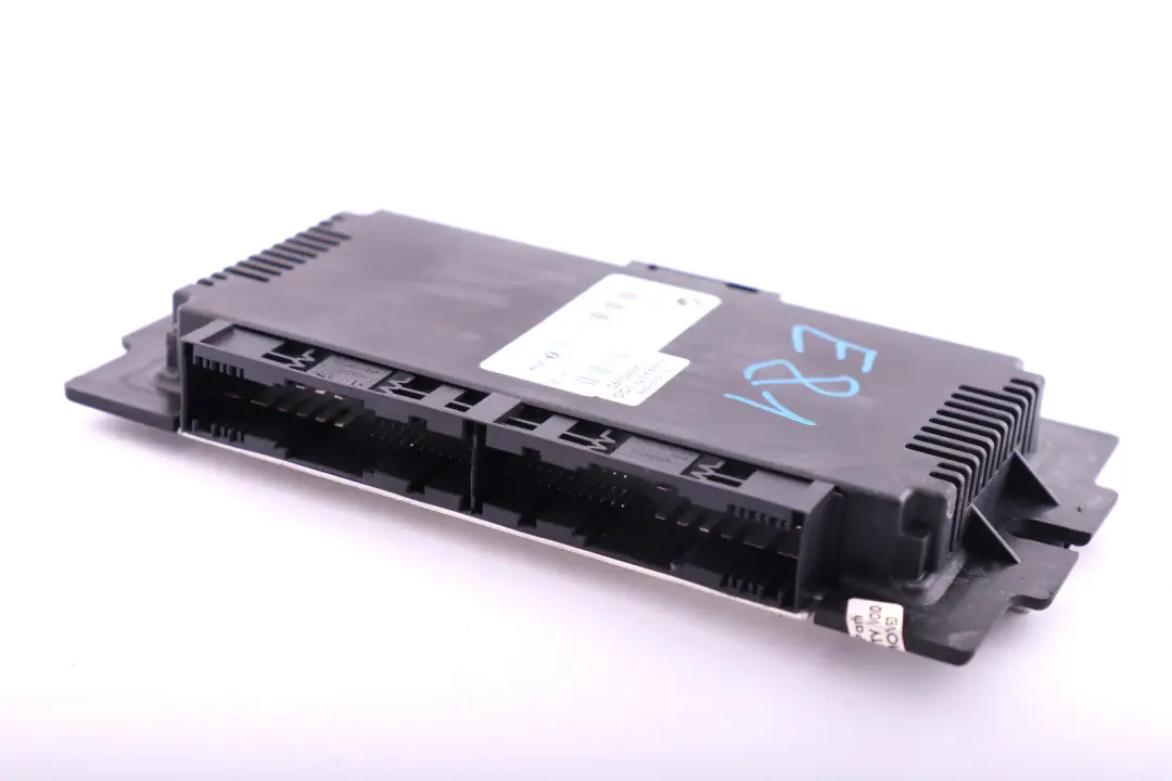 LOW Módulo de Control de Las Luces de Los Pies ECU PL2 FRM II para BMW E81 con número de pieza 9197154 BMW E81 LOW Módulo de Control de Las Luces de Los Pies ECU PL2 FRM II - SKU 9197154 - Número de pieza 9197154