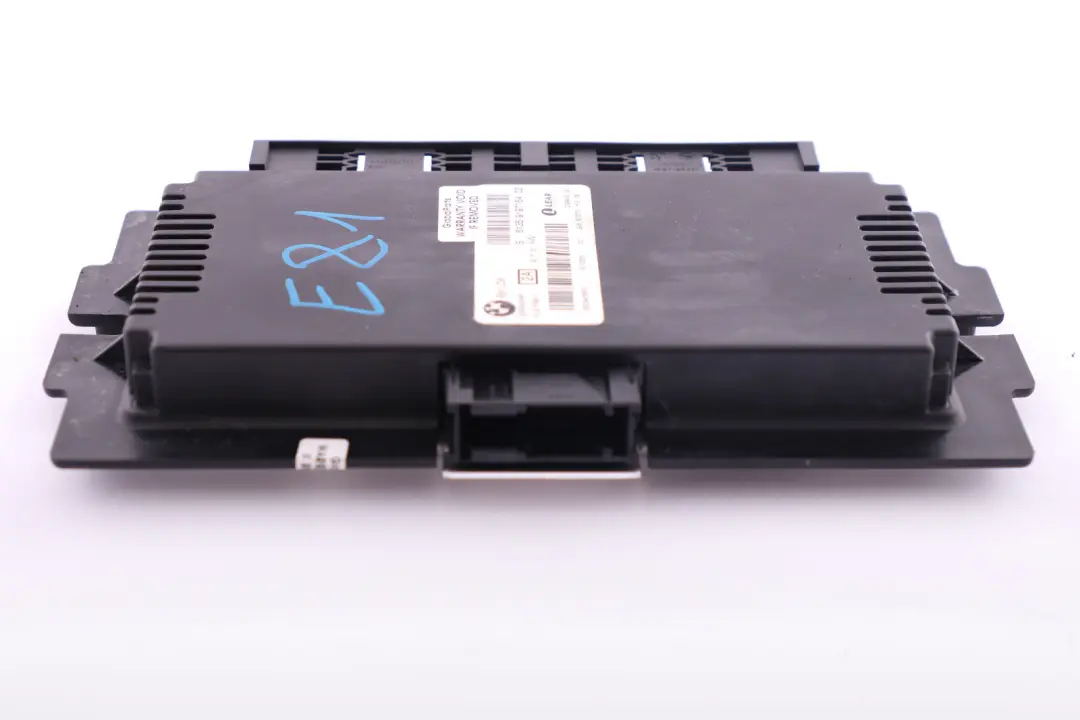 LOW Módulo de Control de Las Luces de Los Pies ECU PL2 FRM II para BMW E81 con número de pieza 9197154 BMW E81 LOW Módulo de Control de Las Luces de Los Pies ECU PL2 FRM II - SKU 9197154 - Número de pieza 9197154