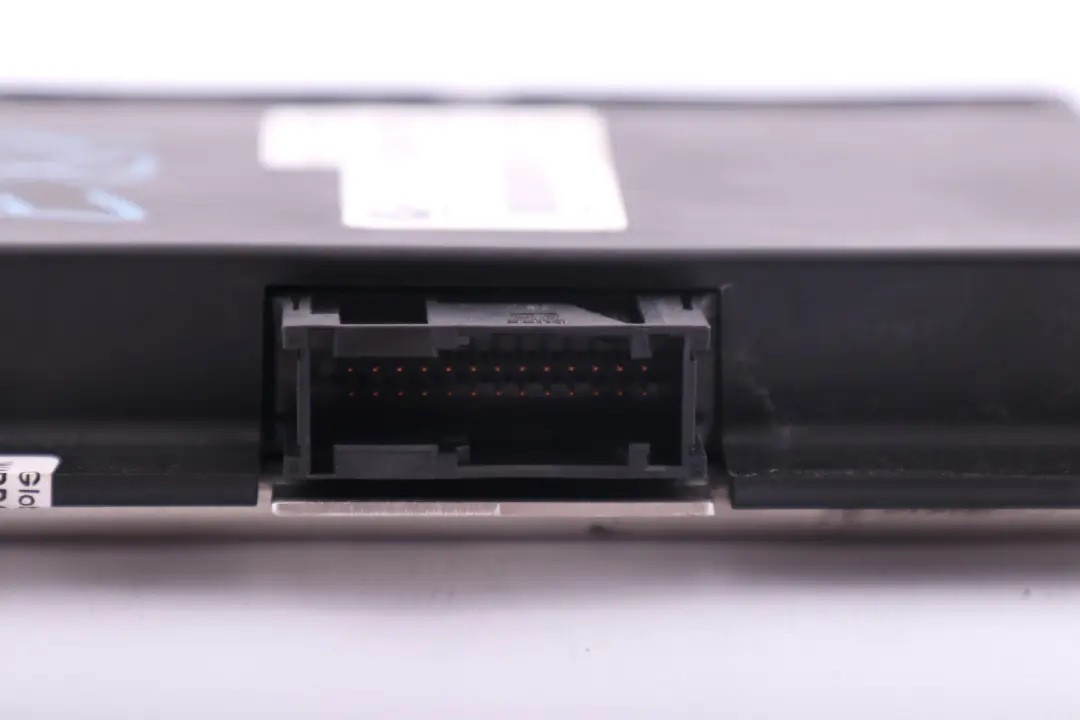 LOW Module de Contrôle de l'Eclairage au Sol ECU PL2 FRM II pour BMW E81 à propos du numéro de pièce 9197154 BMW E81 LOW Module de Contrôle de l'Eclairage au Sol ECU PL2 FRM II - SKU 9197154 - Numéro de pièce 9197154