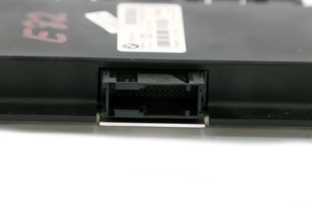 ECU Footwell Light Module Control Unit PL2 FRMFA para BMW E82 con número de pieza 9197161 BMW E82 ECU Footwell Light Module Control Unit PL2 FRMFA - SKU 9197161 - Número de pieza 9197161