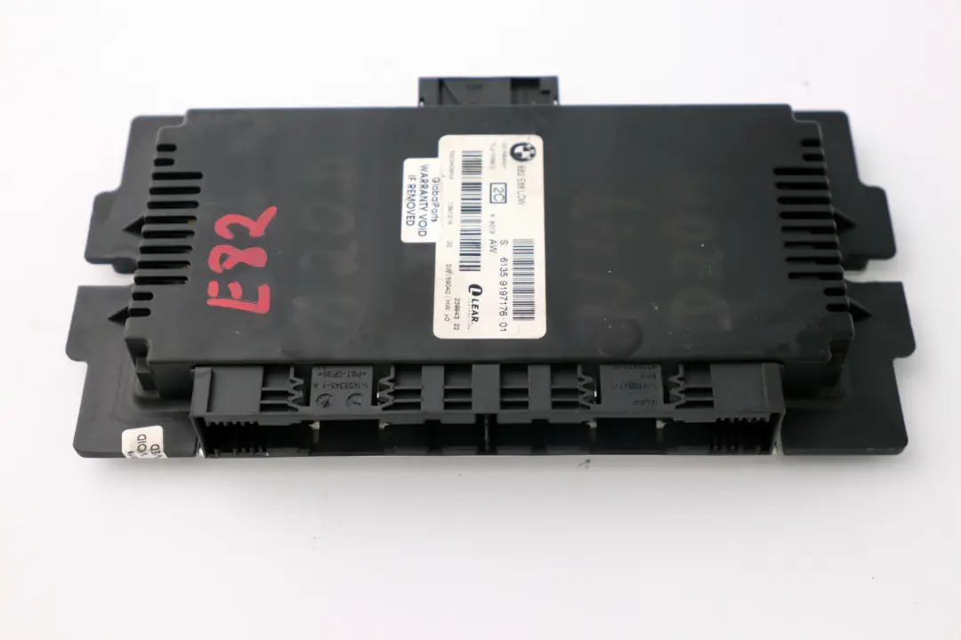 BMW E82 Modulo luce vano piedi LOW PL2 FRM II 6135 - SKU 9197176 - Numero di parte 9197176