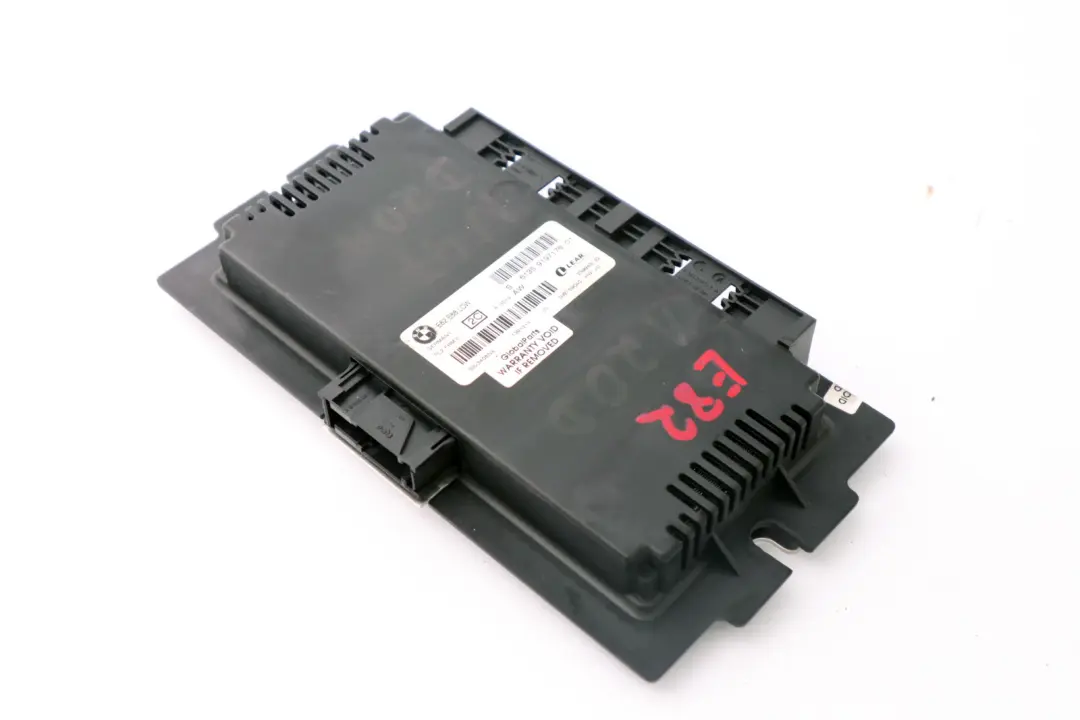 BMW E82 Modulo luce vano piedi LOW PL2 FRM II 6135 - SKU 9197176 - Numero di parte 9197176