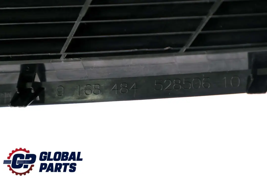 Panel Ventilación Aire Acondicionado Lado Exterior Negro para BMW F11 con número de pieza 9168484 BMW F11 Panel Ventilación Aire Acondicionado Lado Exterior Negro - SKU 9200694 - Número de pieza 9168484