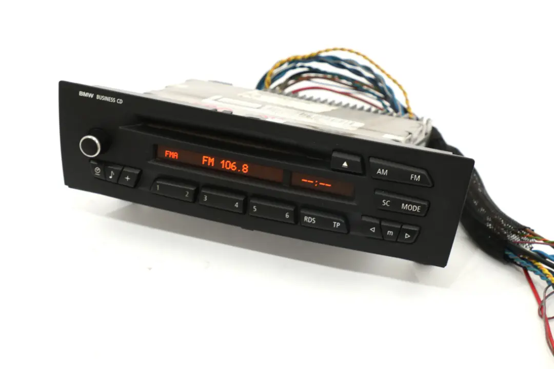 Radio Businnes CD do BMW E81 E87 E90 E91 o numerze 9202152 BMW E81 E87 E90 E91 Radio Businnes CD - SKU 9202152 - Numer Części 9202152