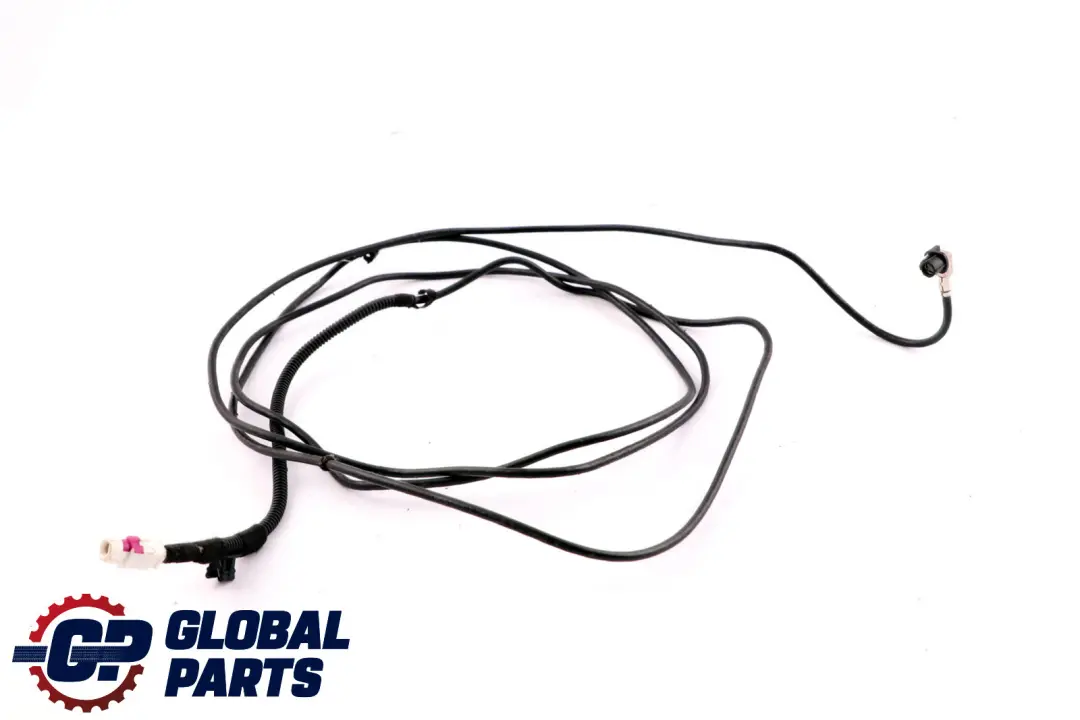 Connecting Line USB/MULF II Cable 3120MM to BMW 1 Series E82 E88 with Part number 9202728 BMW 1 Series E82 E88 Connecting Line USB/MULF II Cable 3120MM - SKU 9202728 - Part number 9202728