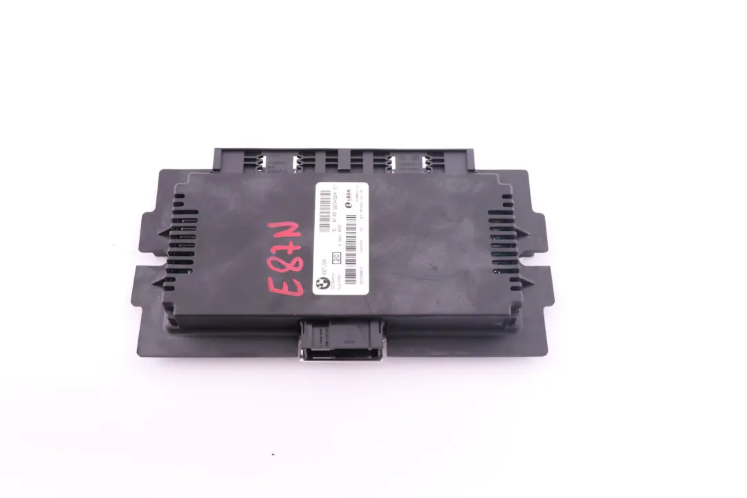 Modulo De Control De Luz De Pie ECU LOW PL2 FRM II para BMW E87 LCI con número de pieza 61359204524 BMW E87 LCI Modulo De Control De Luz De Pie ECU LOW PL2 FRM II - SKU 9204524 - Número de pieza 61359204524