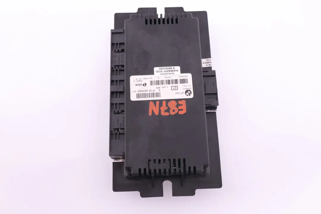 Controlador ECU M?dulo de Luces PL2 Frm II Lear 6135 para BMW E87 LCI con número de pieza 61359204525 BMW E87 LCI Controlador ECU M?dulo de Luces PL2 Frm II Lear 6135 - SKU 9204525 - Número de pieza 61359204525