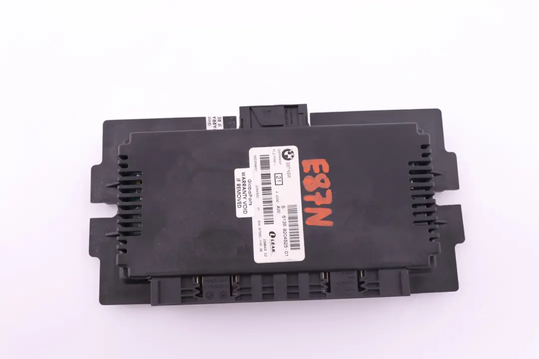 Controlador ECU M?dulo de Luces PL2 Frm II Lear 6135 para BMW E87 LCI con número de pieza 61359204525 BMW E87 LCI Controlador ECU M?dulo de Luces PL2 Frm II Lear 6135 - SKU 9204525 - Número de pieza 61359204525