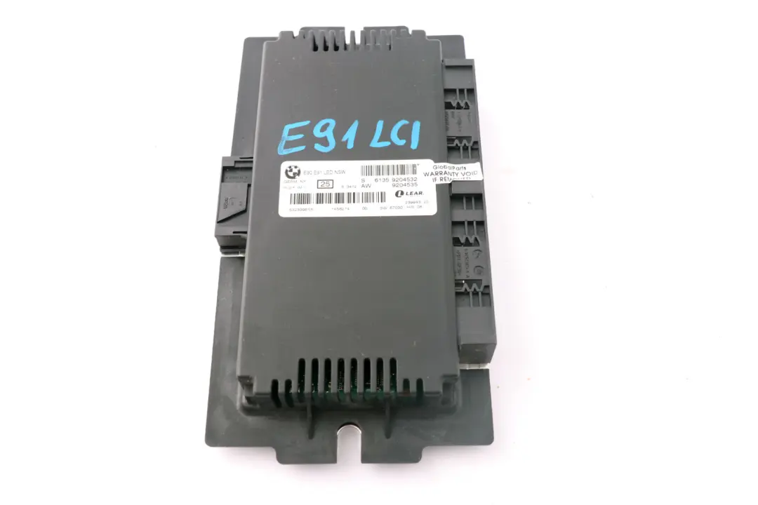 ECU LED NSW Lichtmodul-Steuergeraet PL2 FRM II für BMW E91 LCI mit Teilenummer 9204532 BMW E91 LCI ECU LED NSW Lichtmodul-Steuergeraet PL2 FRM II - SKU 9204532 - Teilenummer 9204532