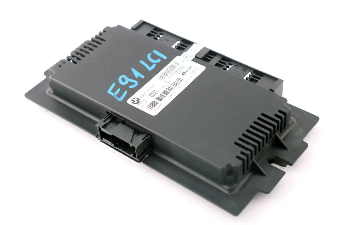 ecu LED Lichtmodul-Steuergeraet PL2 Frm II pour BMW E91 LCI à propos du numéro de pièce 9204532 BMW E91 LCI ecu LED Lichtmodul-Steuergeraet PL2 Frm II - SKU 9204532 - Numéro de pièce 9204532