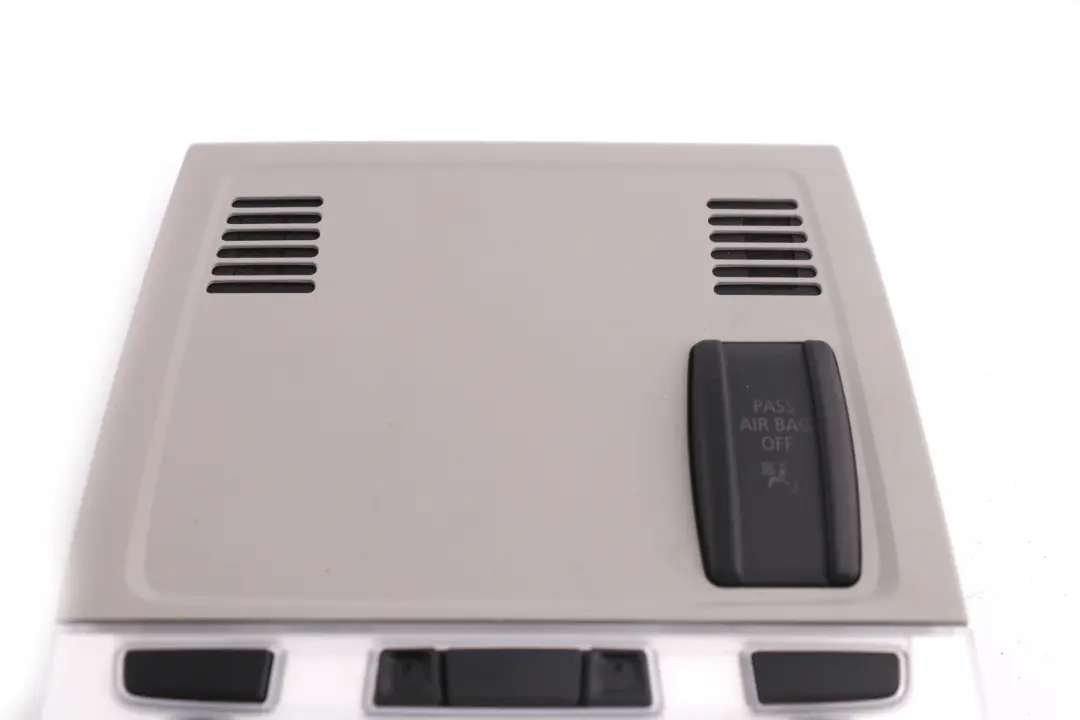 Tetto Luce Interna BMW E84 E90 E91 E92 Pulsante Unità Pannello Grigio per con numero di parte 9205113 Tetto Luce Interna BMW E84 E90 E91 E92 Pulsante Unità Pannello Grigio - SKU 9205113 - Numero di parte 9205113