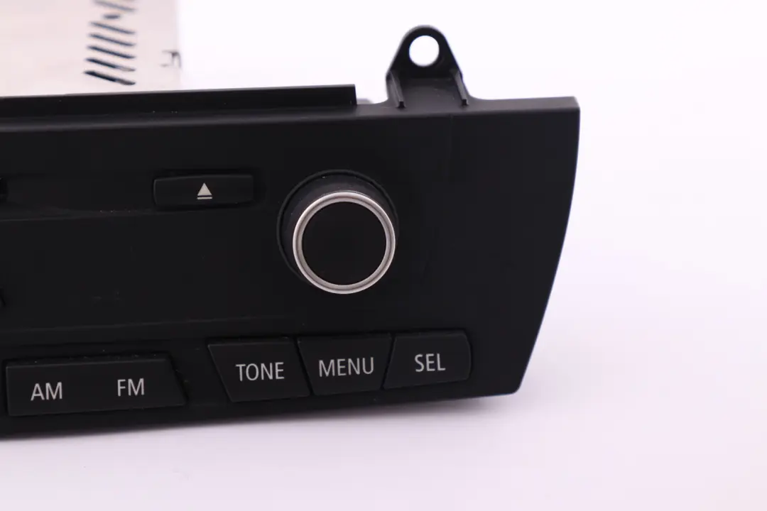 Radio Navigation System CID Control Unit CD Player to BMW X3 Series E83 with Part number 9205287 BMW X3 Series E83 Radio Navigation System CID Control Unit CD Player - SKU 9205287 - Part number 9205287