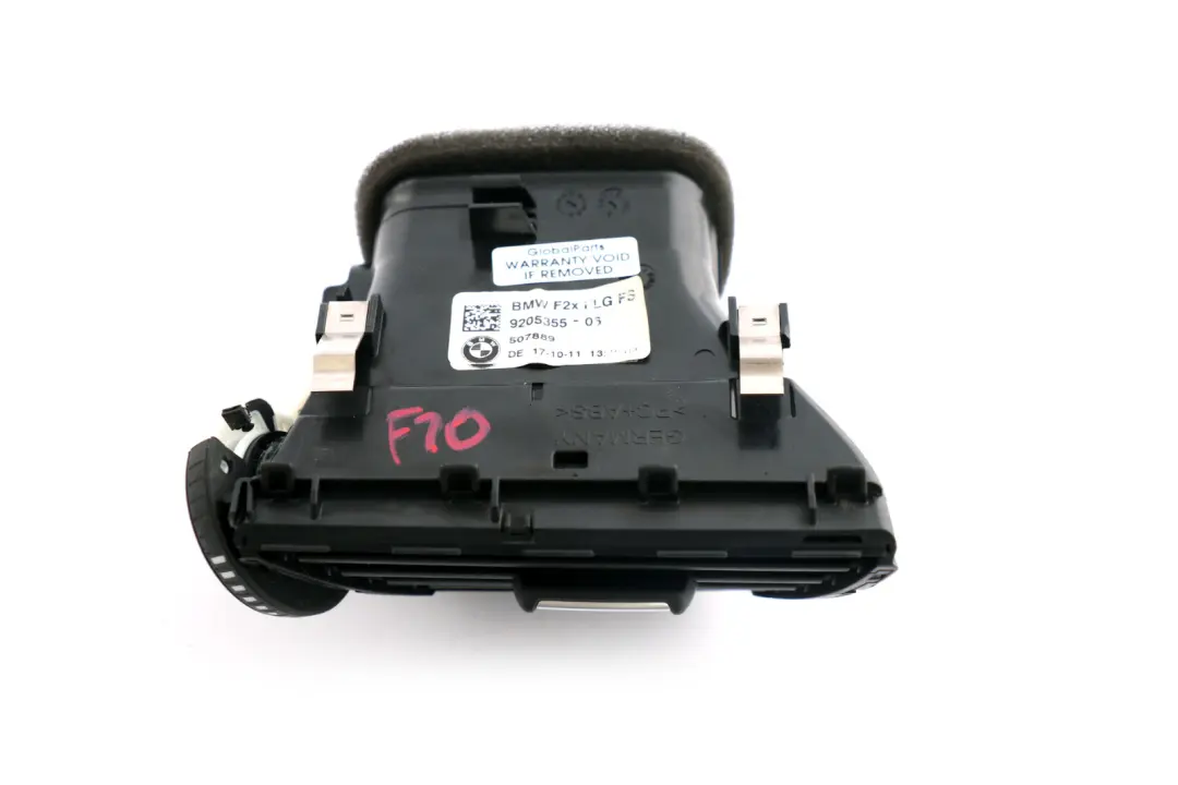 Rejilla Ventilación Aire Fresco Pasajero Delantero Izquierdo para BMW F20 F21 con número de pieza 9205355 BMW F20 F21 Rejilla Ventilación Aire Fresco Pasajero Delantero Izquierdo - SKU 9205355 - Número de pieza 9205355