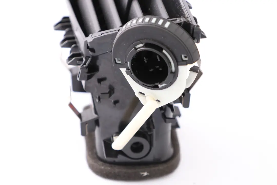 Lüftungsdüse Lüftungsgitter Frischluftgrill Rechts für BMW F20 F21 F22 mit Teilenummer 9205356 BMW F20 F21 F22 Lüftungsdüse Lüftungsgitter Frischluftgrill Rechts - SKU 9205356 - Teilenummer 9205356