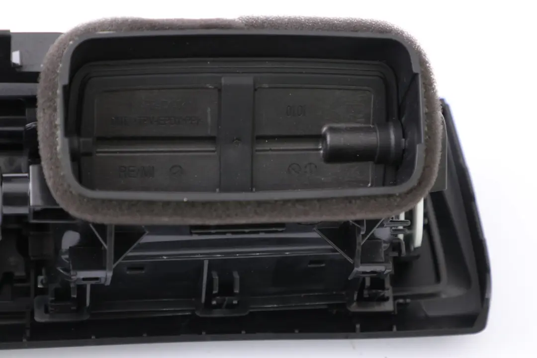 BMW 1 er F20 F20 LCI Frischluftgrill Mitte Schwarz - SKU 9205357 - Teilenummer 9205357