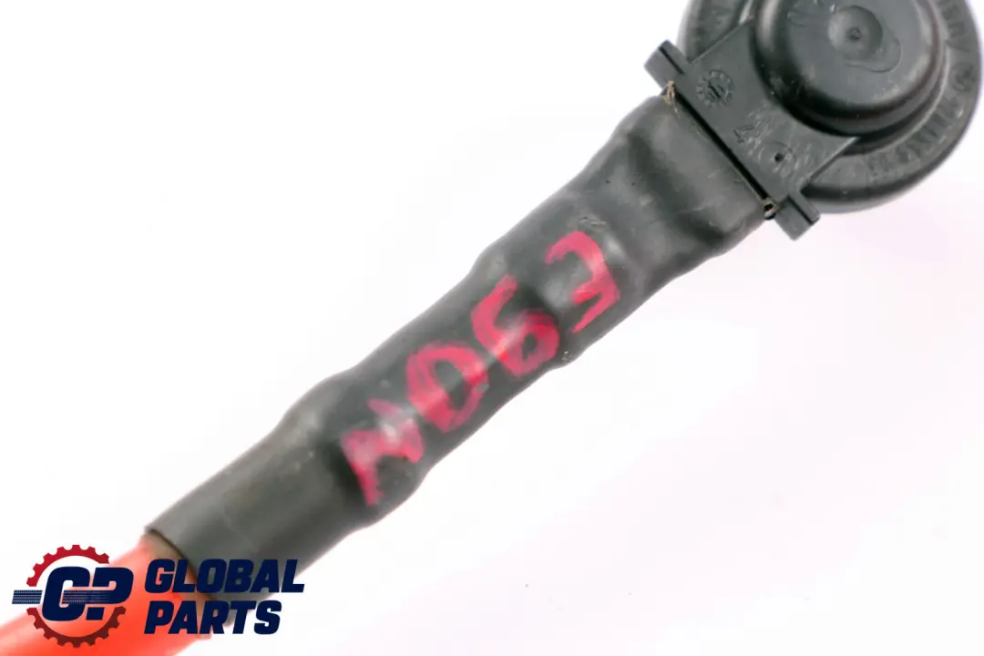 Leitung Batterie Plus 6112 für BMW 3 er E90 E91 LCI E92 E93 mit Teilenummer 9205520 BMW 3 er E90 E91 LCI E92 E93 Leitung Batterie Plus 6112 - SKU 9205520 - Teilenummer 9205520