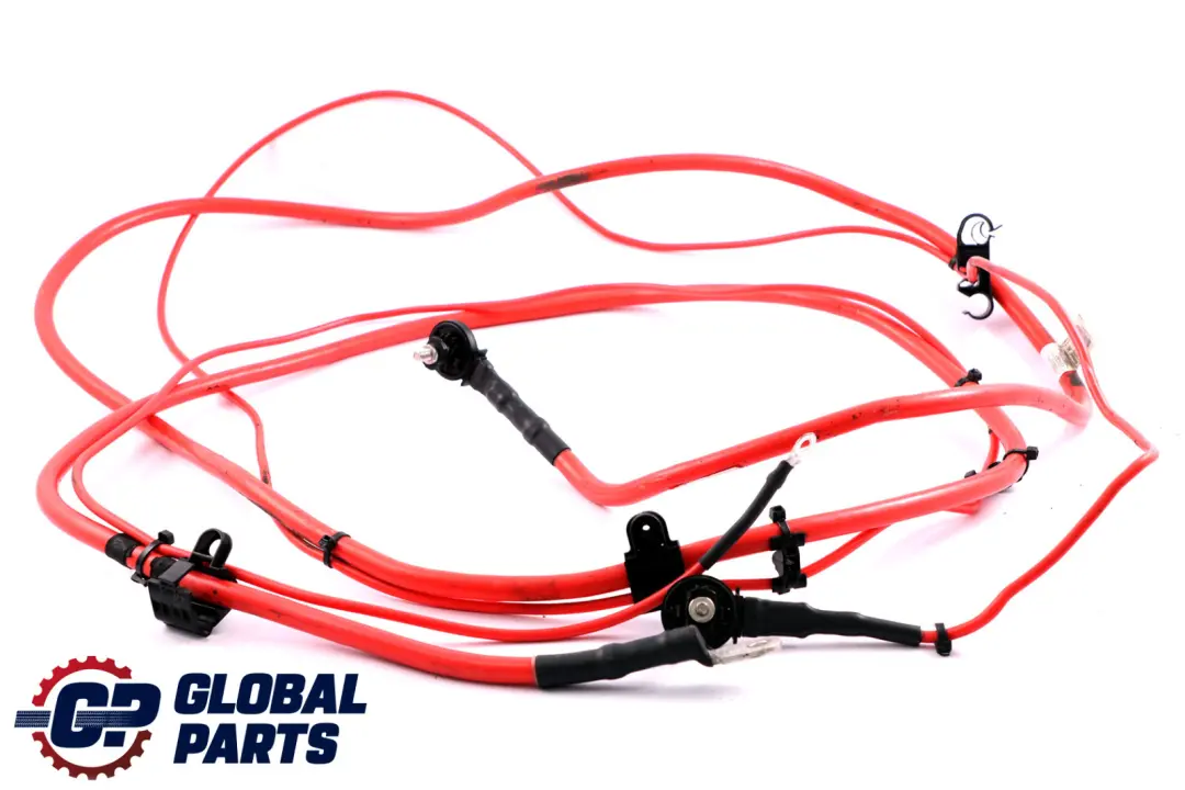 Leitung Batterie Plus 6112 für BMW 3 er E90 E91 LCI E92 E93 mit Teilenummer 9205520 BMW 3 er E90 E91 LCI E92 E93 Leitung Batterie Plus 6112 - SKU 9205520 - Teilenummer 9205520